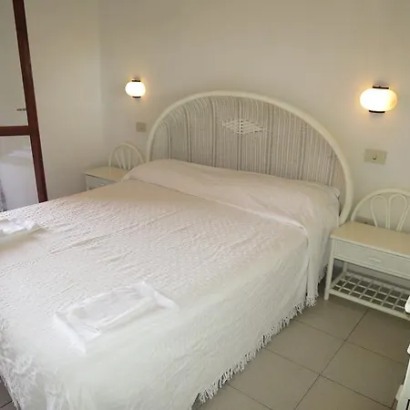 Porto Coda Cavallo Salina Bamba شقة فندقية 3*