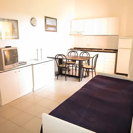 아파트호텔 Porto Coda Cavallo Salina Bamba 3*