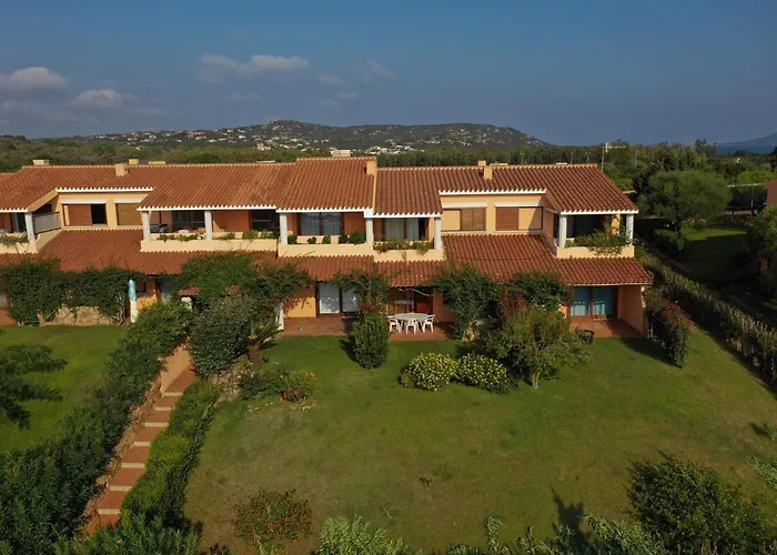 Hotel apartamentowy Porto Coda Cavallo Salina Bamba 3*